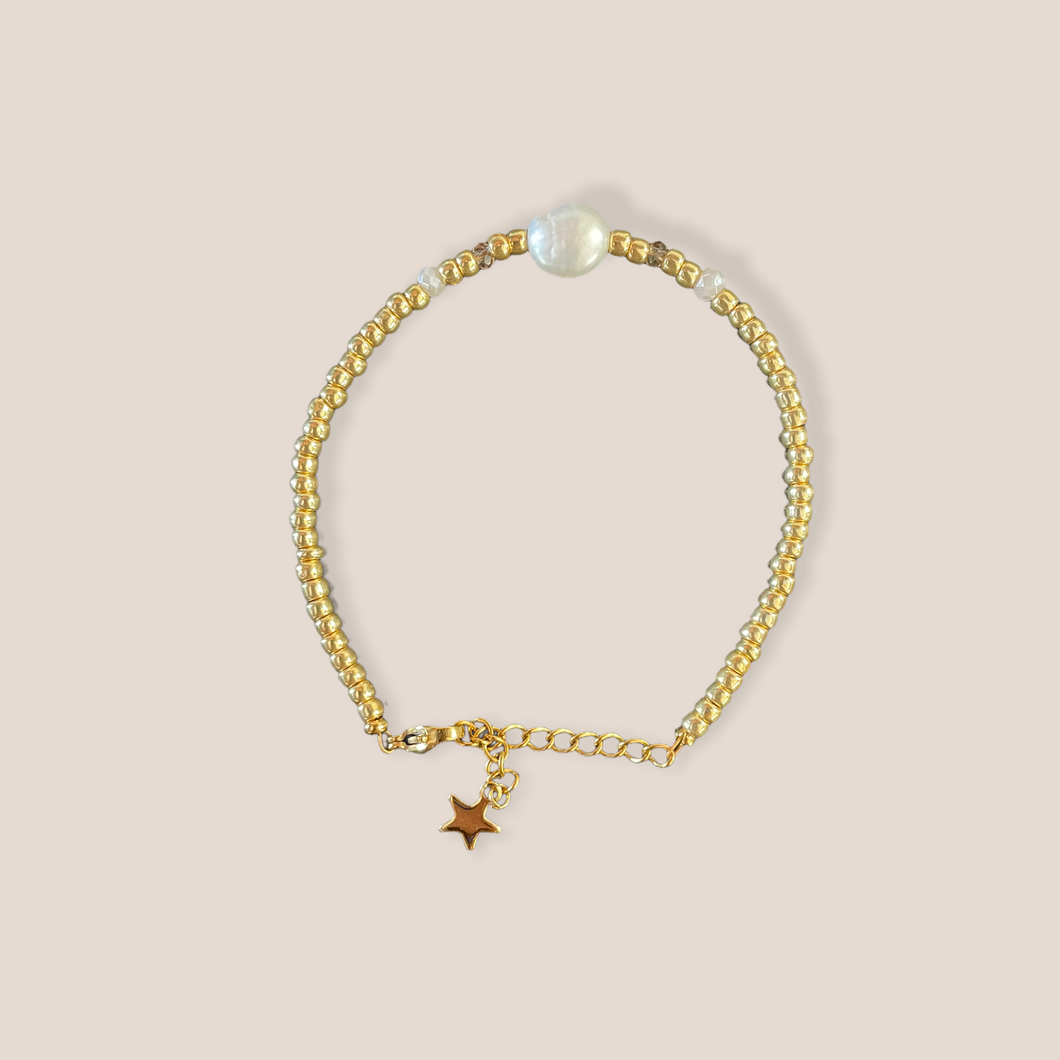 Armbandje Minimalistic pearl goud